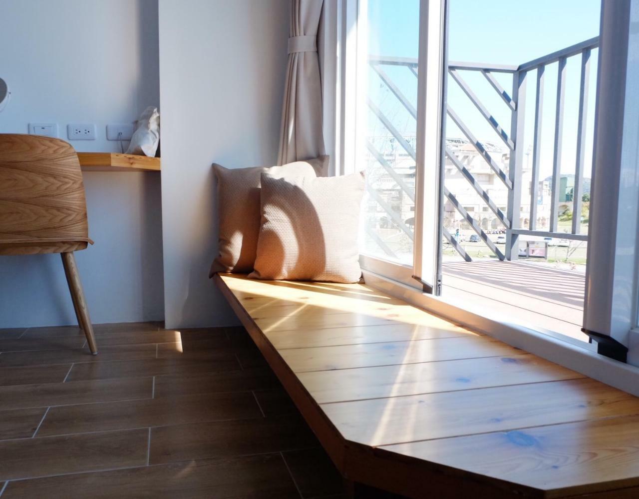 Lof/It Bed & Breakfast Taitung Bagian luar foto