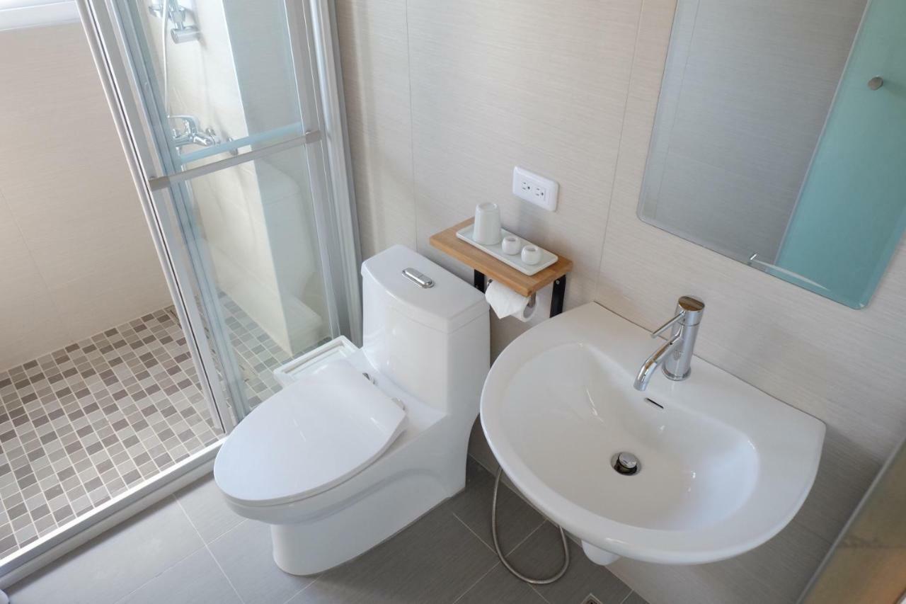 Lof/It Bed & Breakfast Taitung Bagian luar foto
