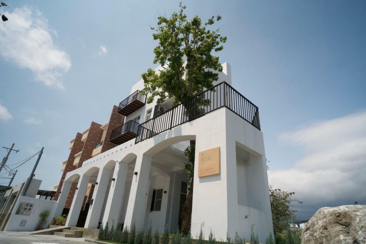 Lof/It Bed & Breakfast Taitung Bagian luar foto